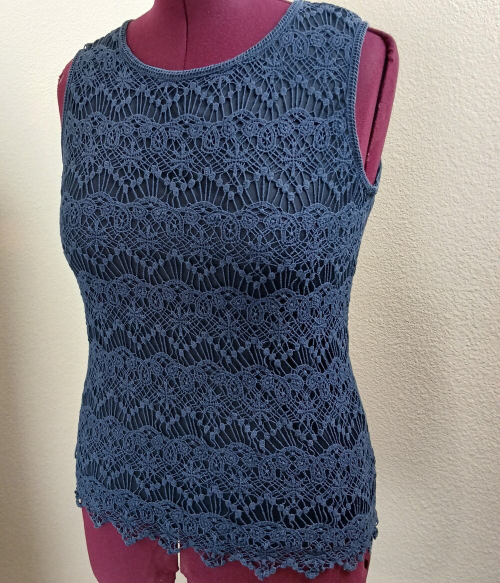 Adiva Sleeveless Lace Overlay Blouse L navy blue hidden zipper tank top office